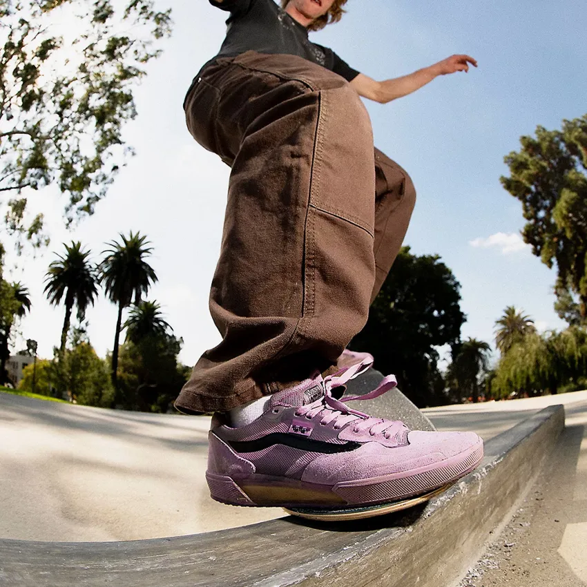 VANS バンズ スニーカーSKATE AVA 2.0 MEDIUM GREY VN0A2Z3HMGR